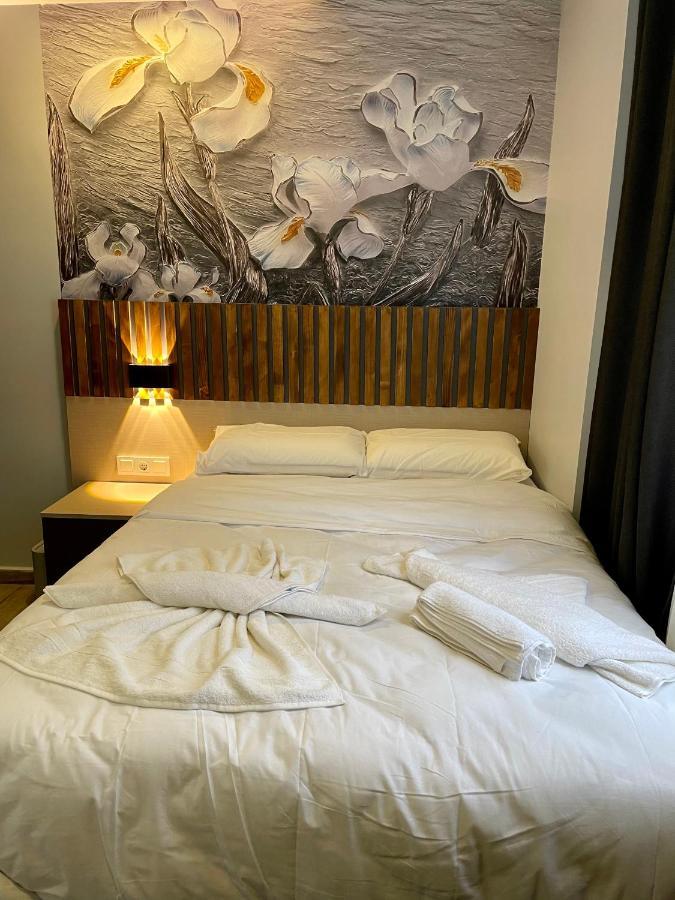Hotel By Samarkand Travel Agency Provincia di Provincia di Istanbul Esterno foto